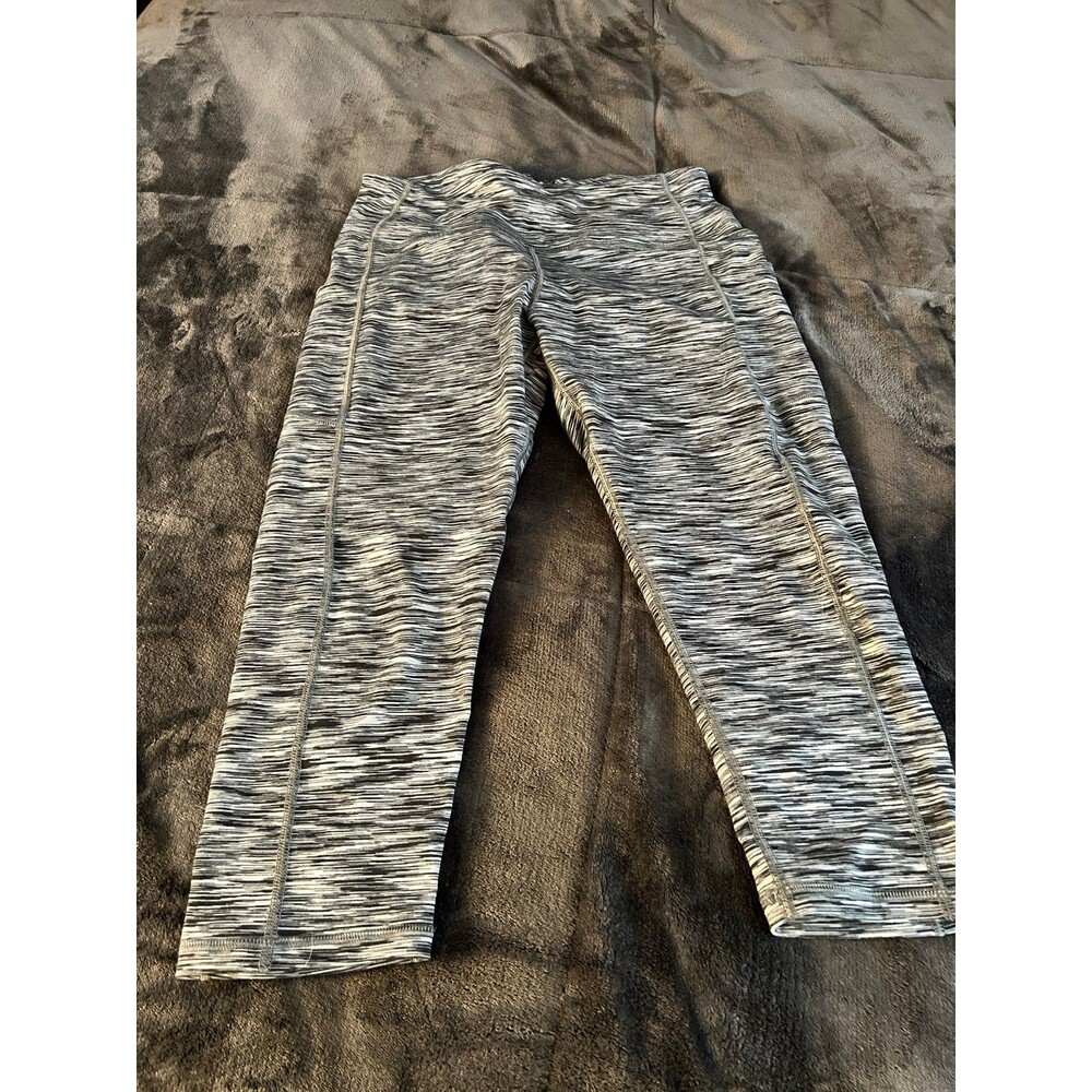 leggings large Capri length black and grey heathered with pockets